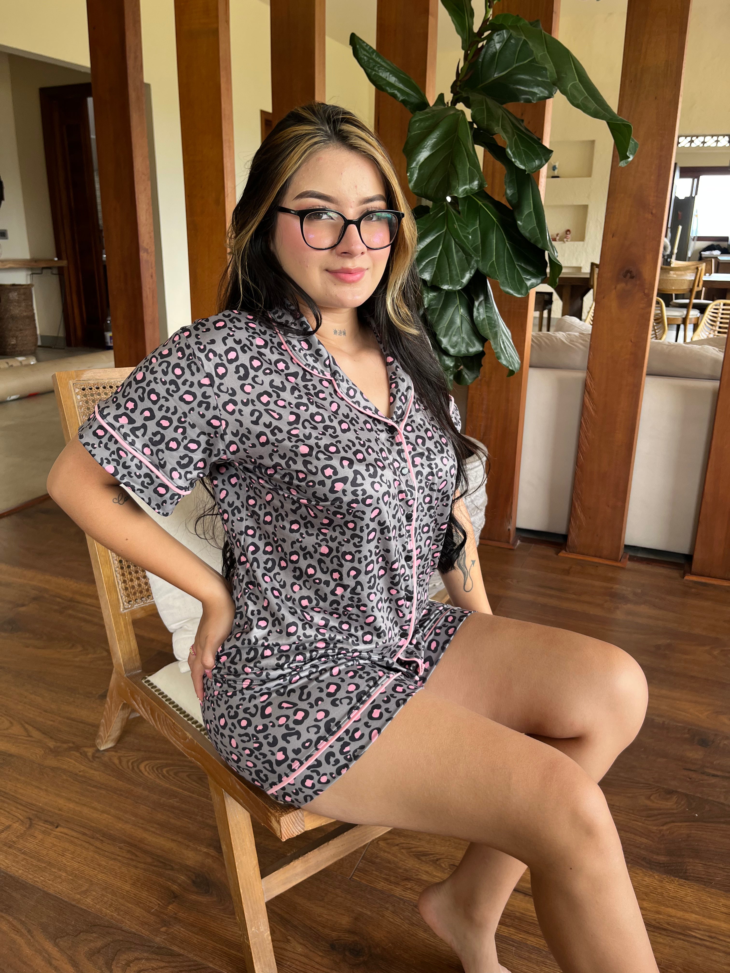 Premium Esencial short